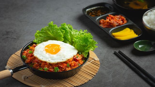 Resep Nasi Goreng Kimchi Perpaduan Rasa Korea dan Nusantara